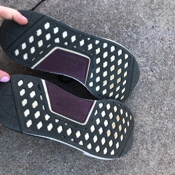 Adidas NMD_R1 Olive Maroon shoes - Picture 3 of 5